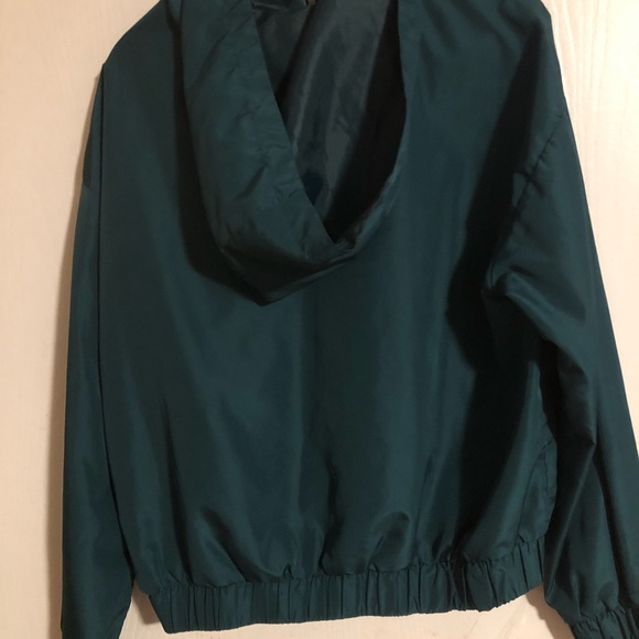 Pullover windbreaker jacket - Picture 2 of 2